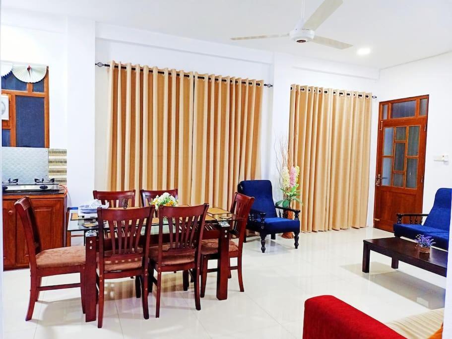 Saru Holiday Apartment - Upto 6 Guests Kandy Exterior foto