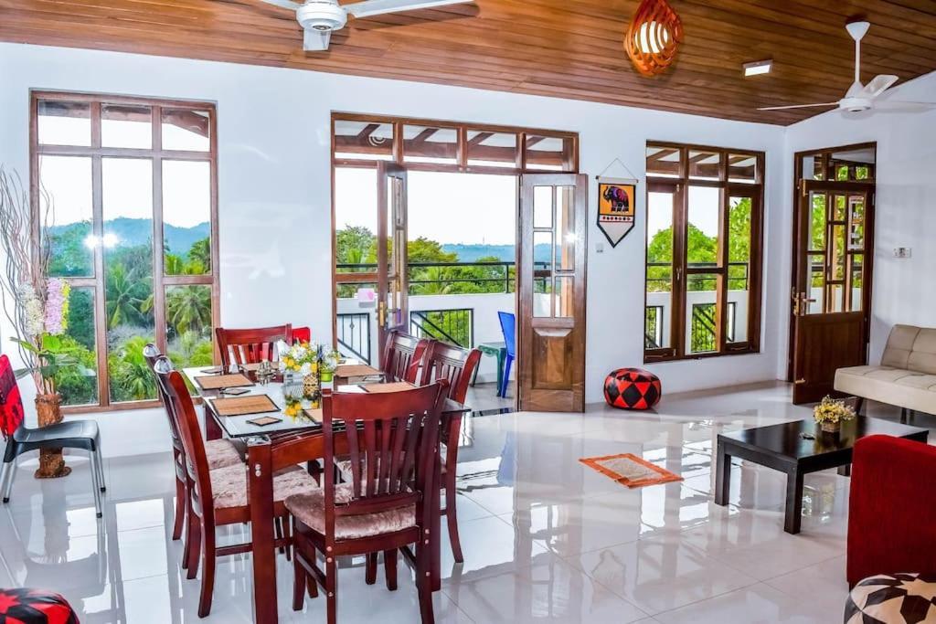 Saru Holiday Apartment - Upto 6 Guests Kandy Exterior foto